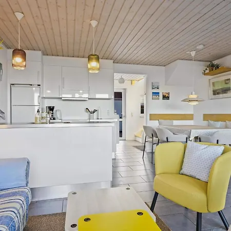 Charming Retreat Near Casa vacanze *