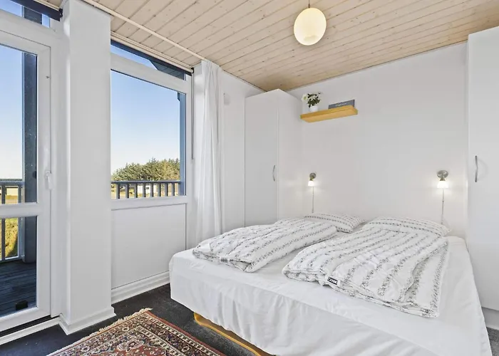 Ferienhaus Charming Retreat Near - By Traum *